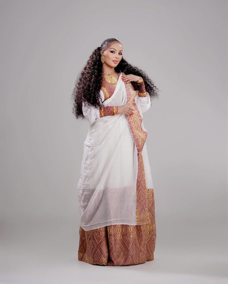 mikal_kidaney_official_photo_1761494595394